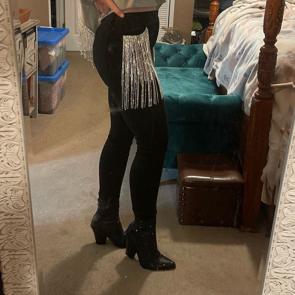 Black Rhinestone Pocket Jeans - Picture 9 of 9